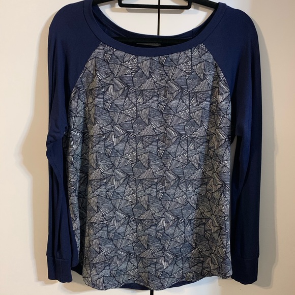 Olivia Moon blue pattern top made in USA size Medium - Picture 1 of 6